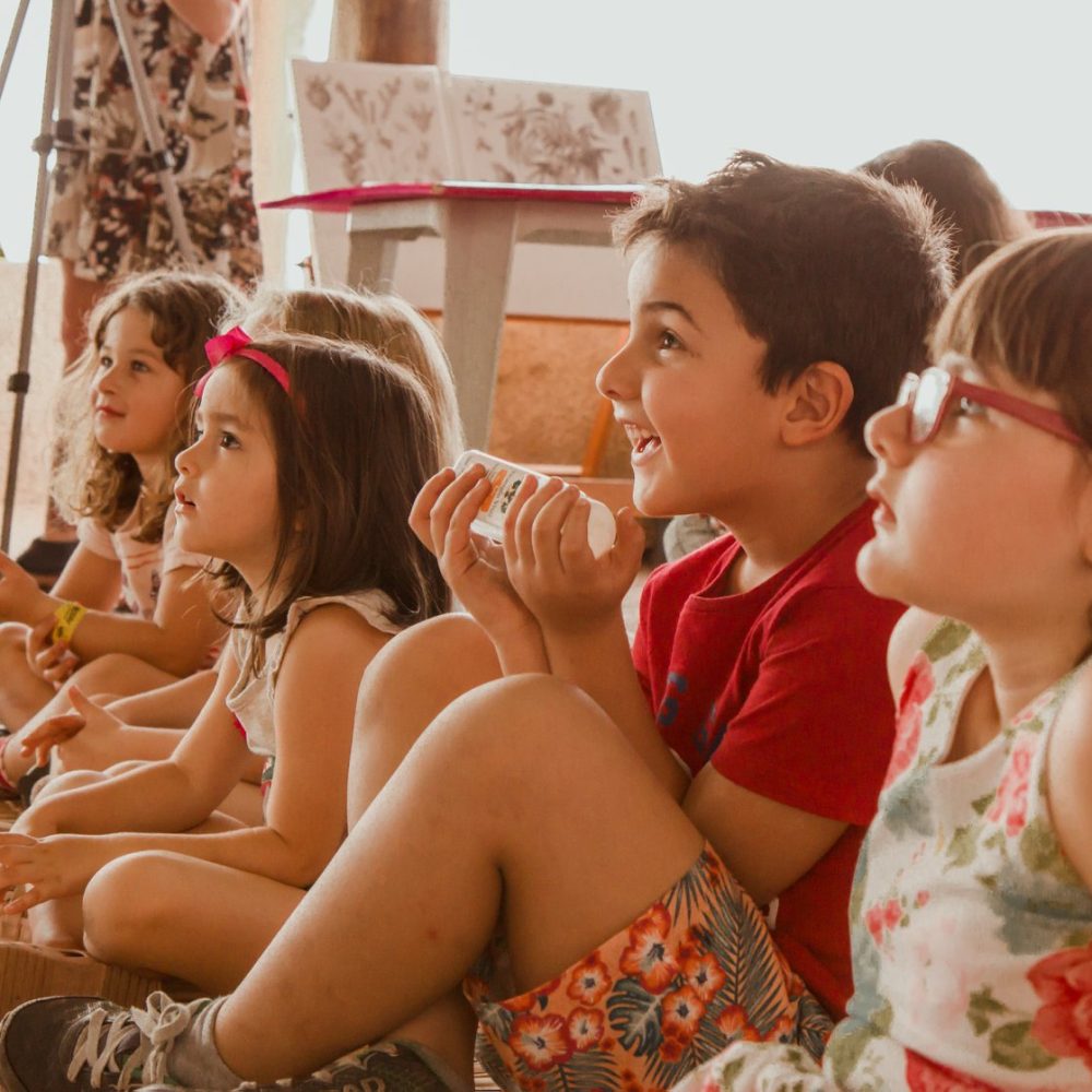 39277156_382113608988509_1877900503724064768_n